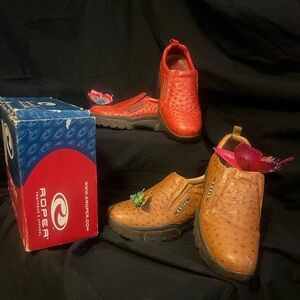 Roper easy slip on shoes, ostrich skin design very comfortable size 8 in women’s